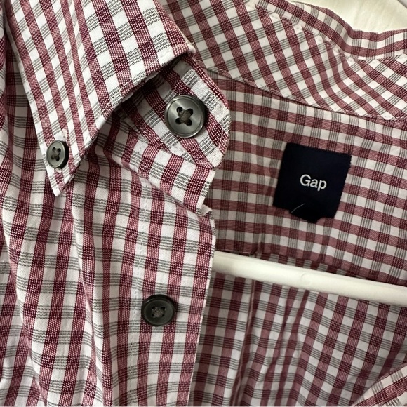 Men’s Gap Button Down Shirt - Picture 4 of 7